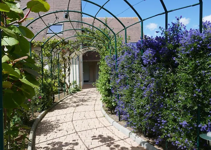 Independante Alloggio in famiglia